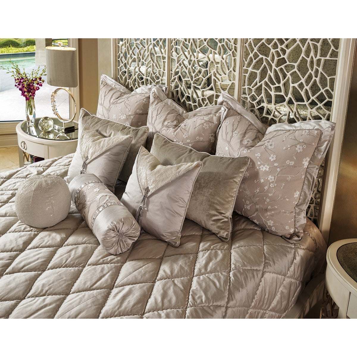 Maitland Smith Bolero Panel Bed - King (Bol11W) DSC