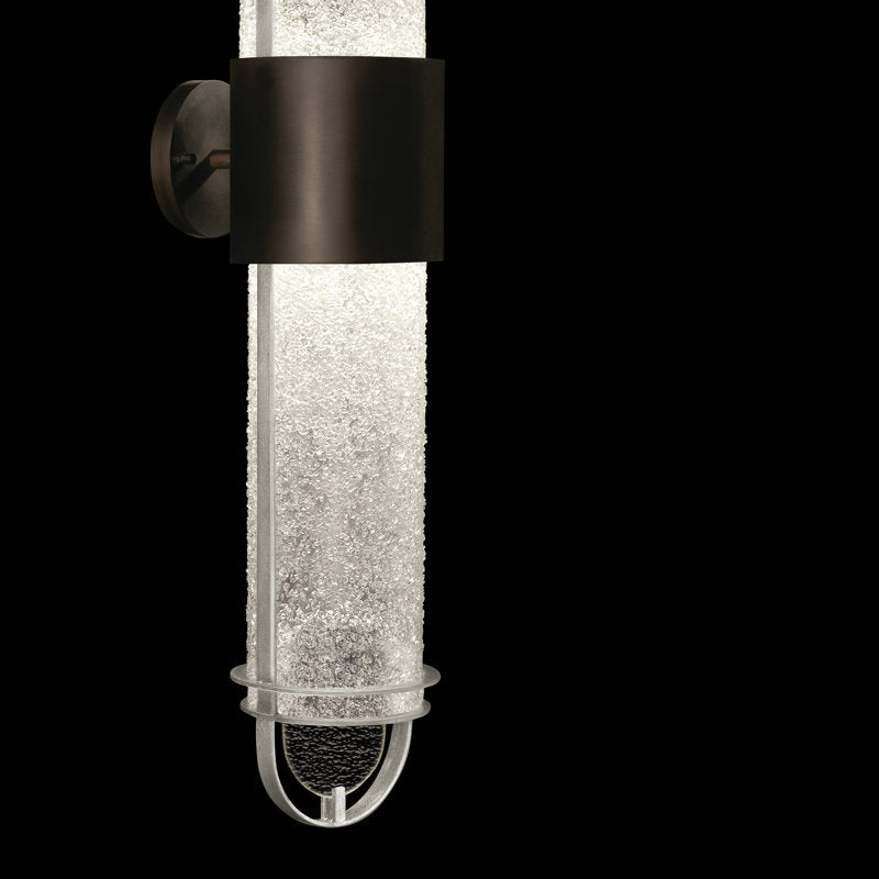 Bond 2 - Light LED Wallchiere