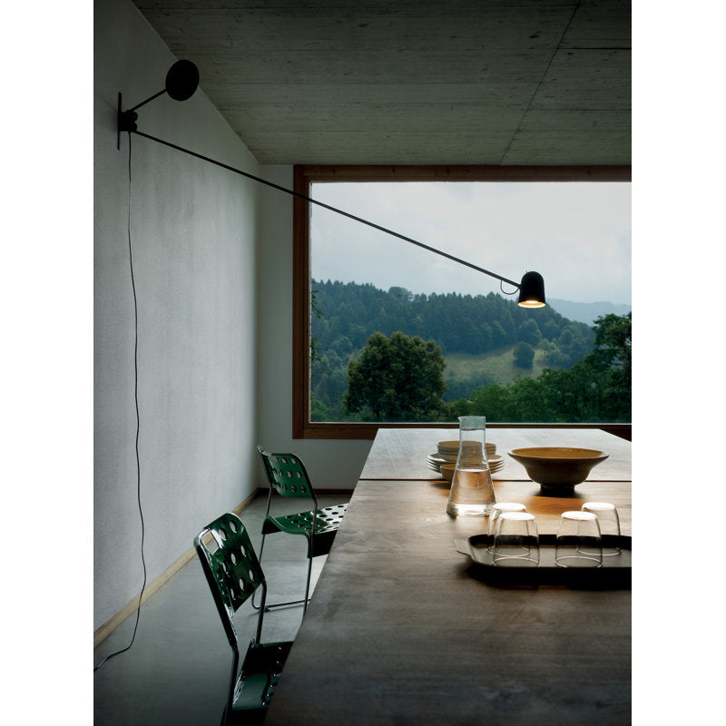 Counterbalance Wall