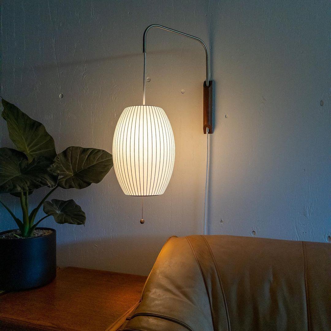 Bubble Ball Adjustable Wall Sconce / ∅ 11.8″ x H 11.8″ / Dia 30cm x H 30cm / White & Walnut / EU Plug