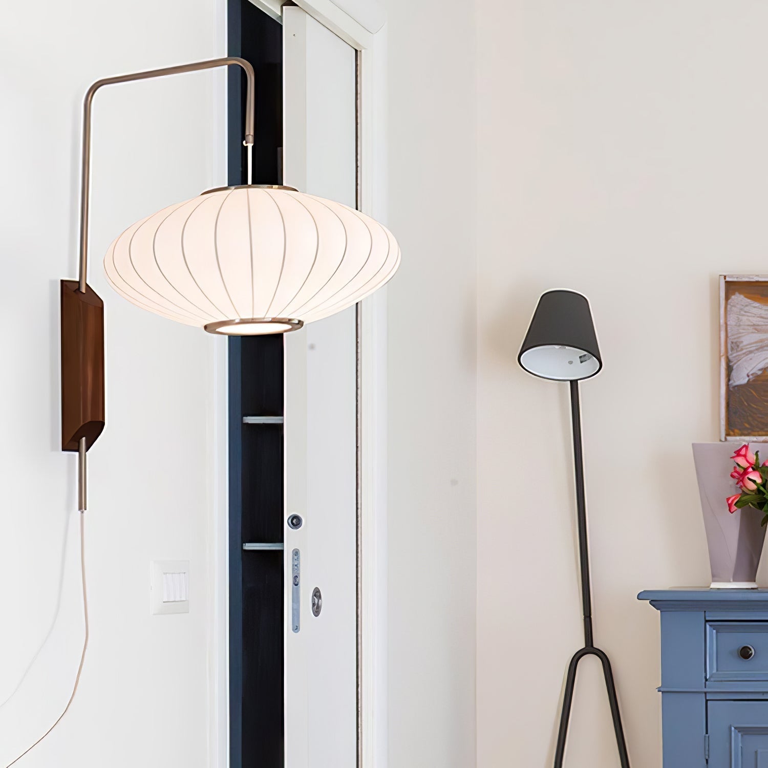 Bubble Ball Adjustable Wall Sconce / ∅ 15.7″ x H 8.6″ / Dia 40cm x H 22cm / White & Walnut / UK Plug