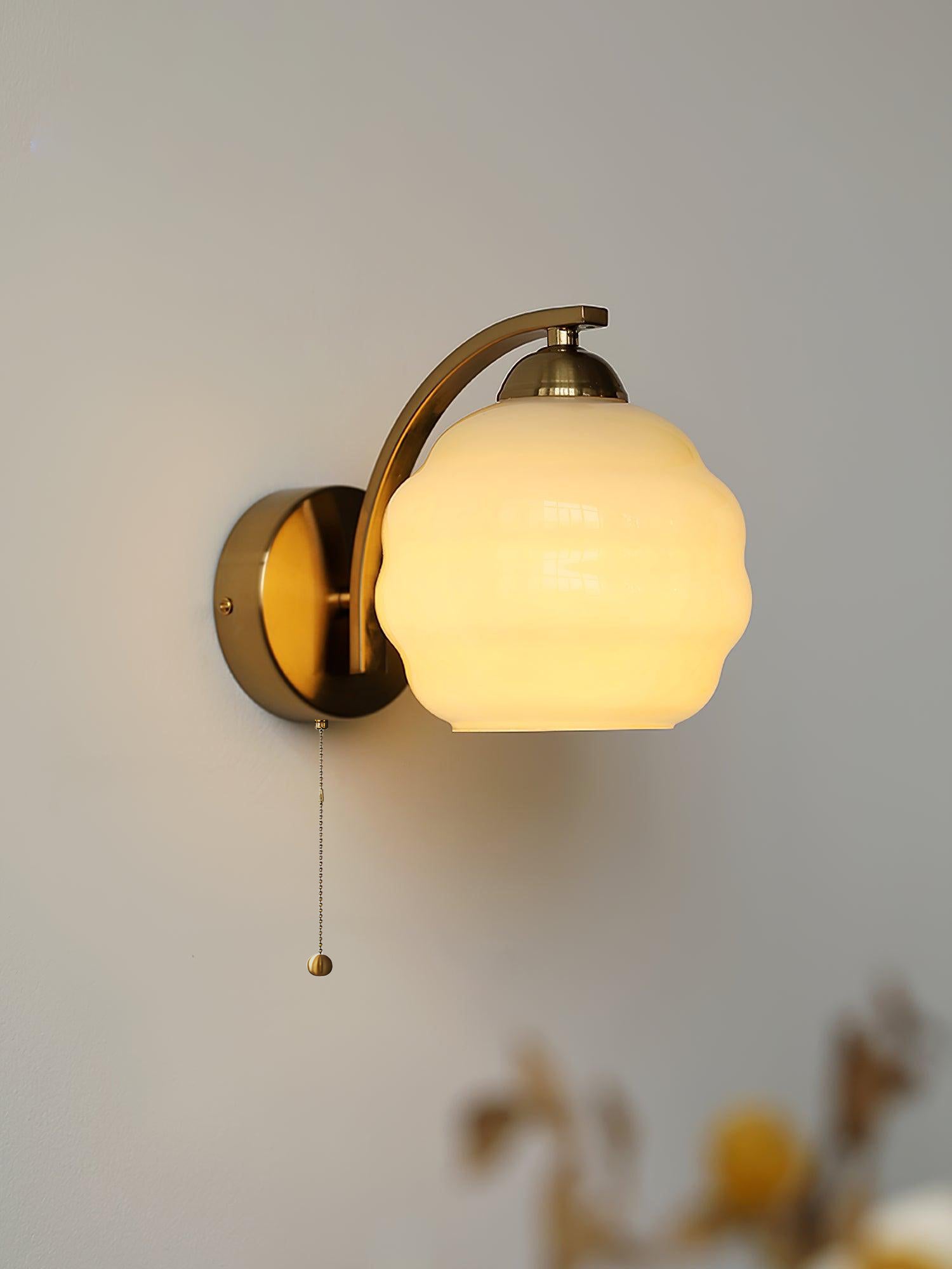 Gatsby Opal Globe Art Deco Wall Light / ∅ 5.9″ x H 6.3″ / Dia 15cm x H 16cm / Gold+Beige / 2 Pieces
