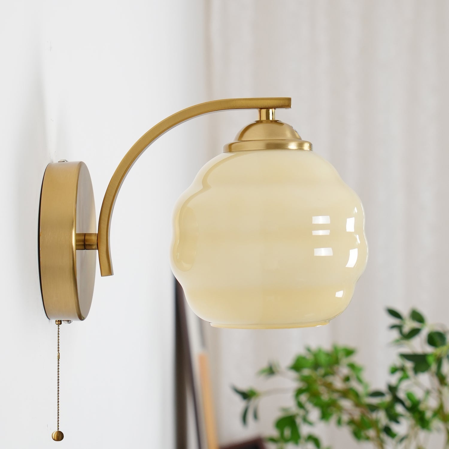 Gatsby Opal Globe Art Deco Wall Light