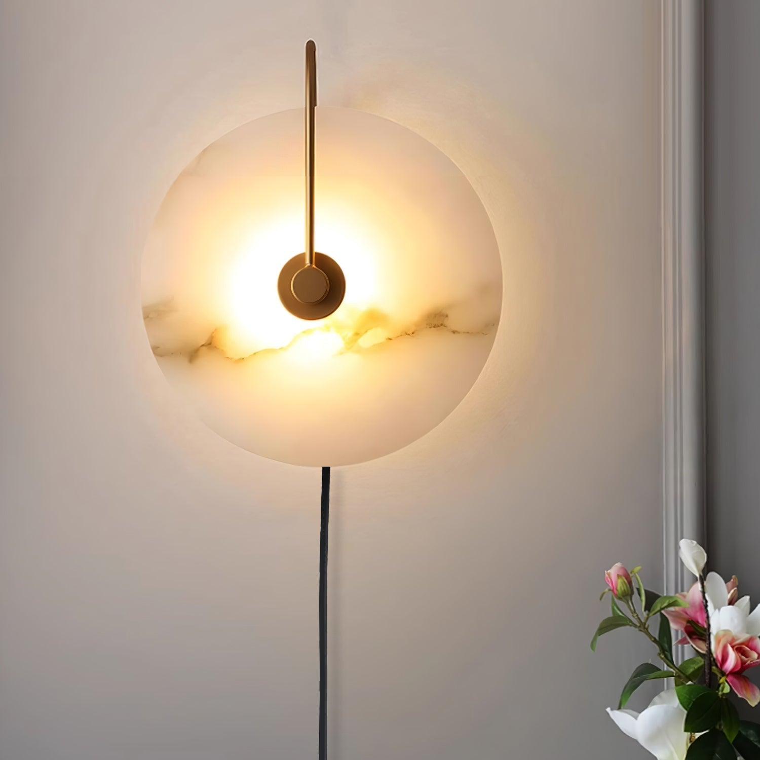 Halo Alabaster Plug-In Wall Light / ∅ 5.9″ / Dia 15cm / Gold / EU Plug