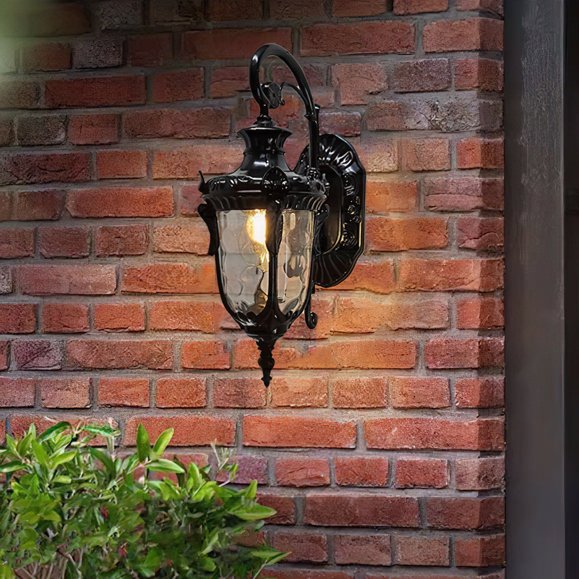 Heritage Ribbed Glass Outdoor Wall Lantern / L 10.2” x W 7.5” x H 20.5” / Black / Single