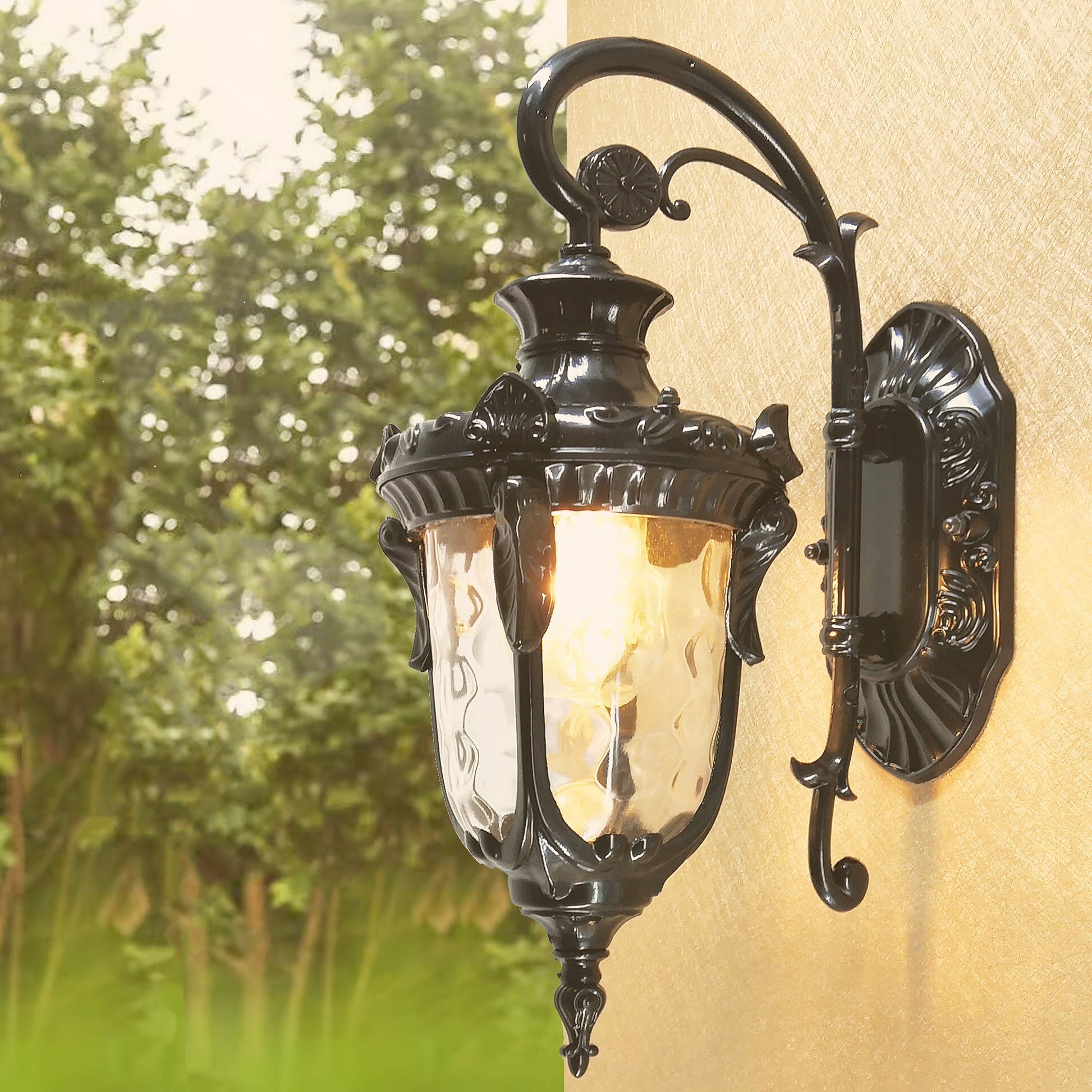 Heritage Ribbed Glass Outdoor Wall Lantern