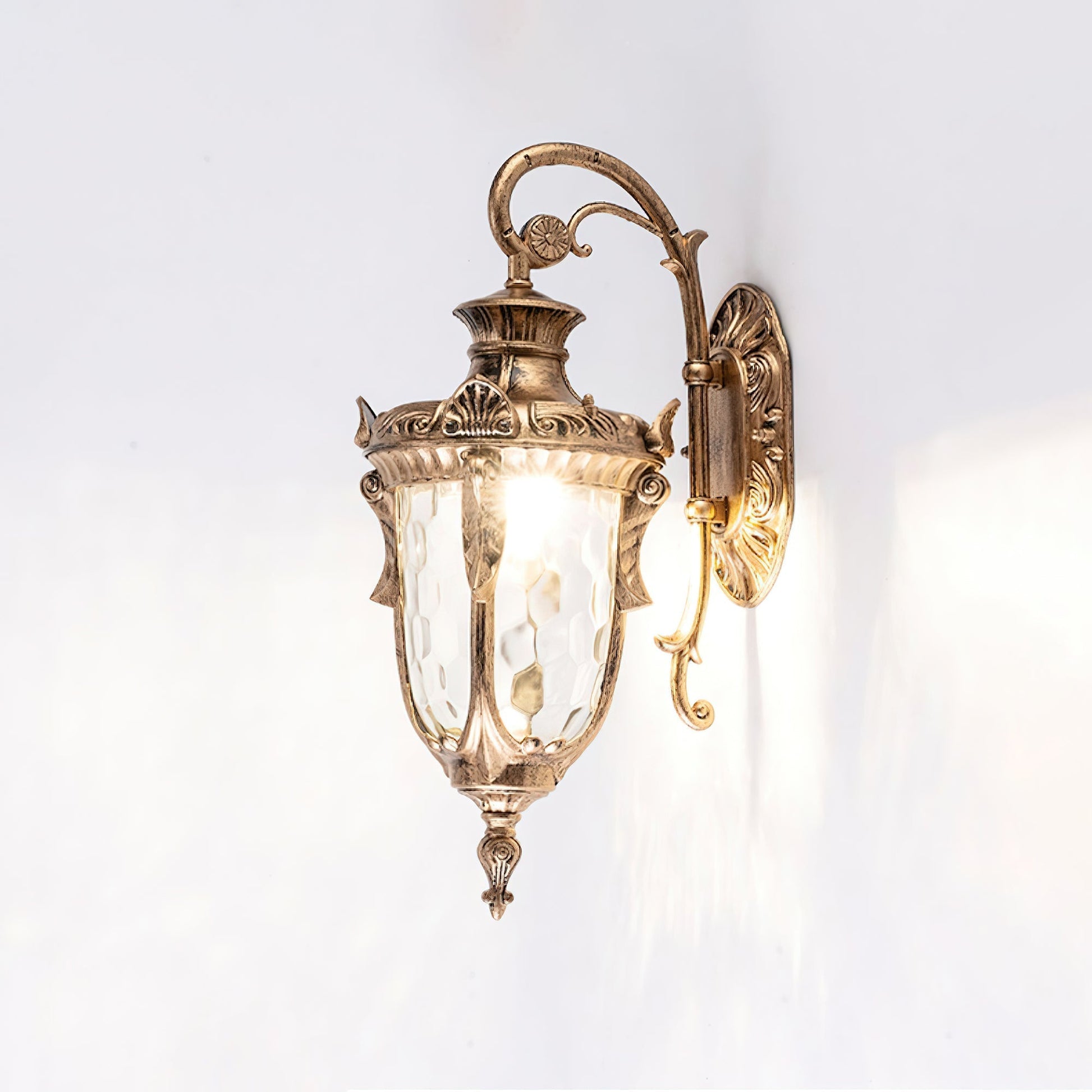 Heritage Ribbed Glass Outdoor Wall Lantern