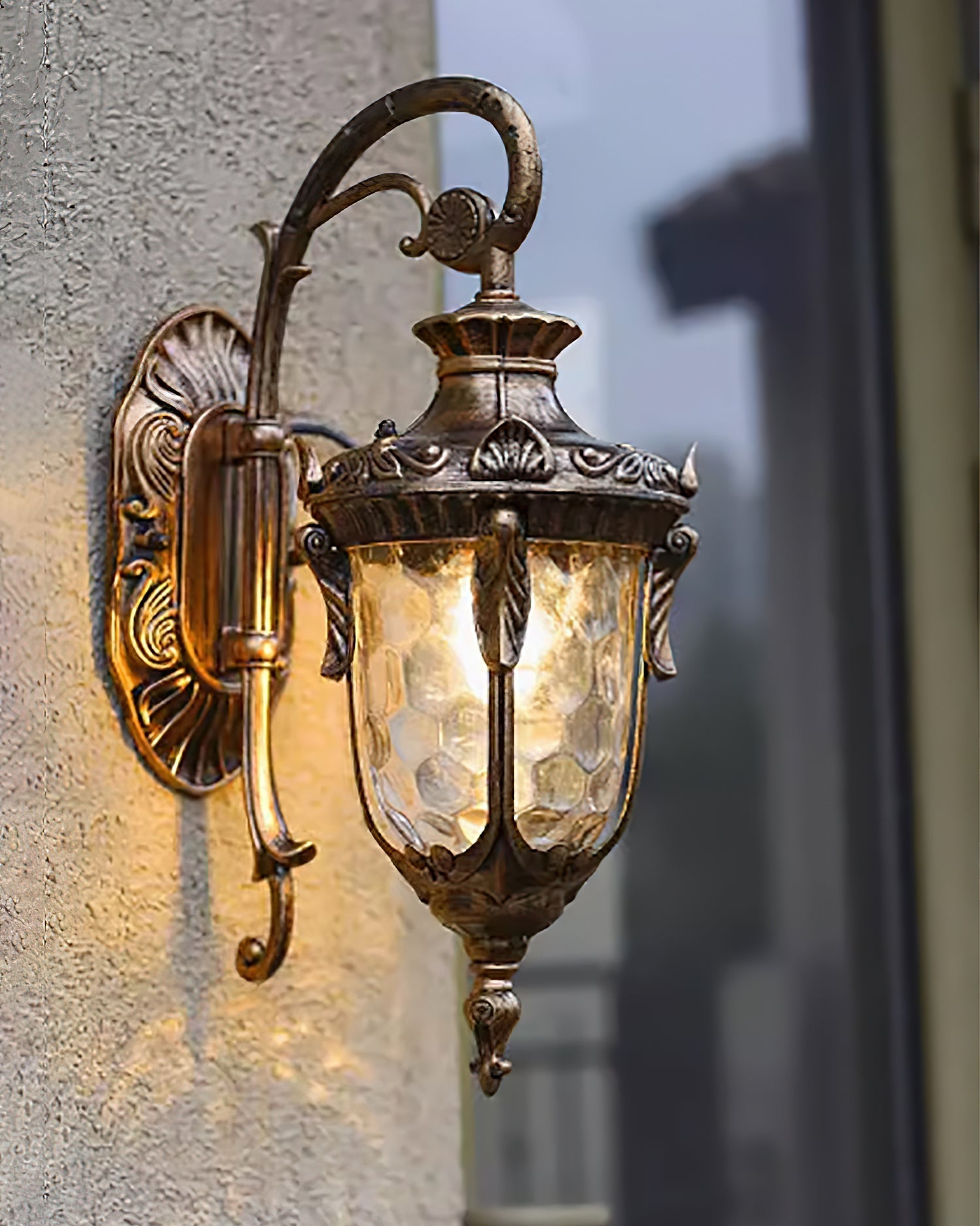Heritage Ribbed Glass Outdoor Wall Lantern