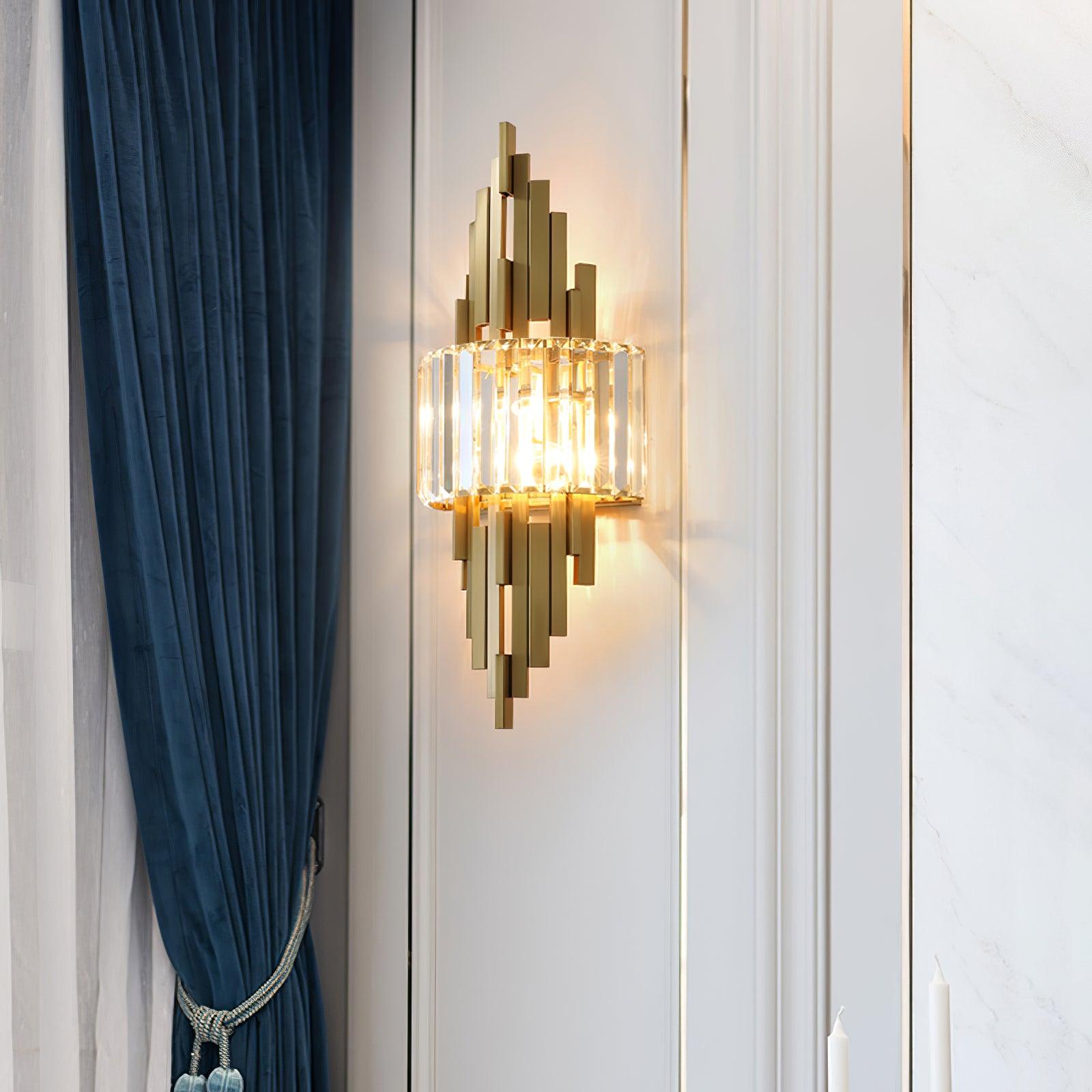 Kubica Geometric Crystal Wall Light / ∅ 9.8″ x H 25.6″ / Dia 25cm x H 65cm / Gold & Clear crystal glass